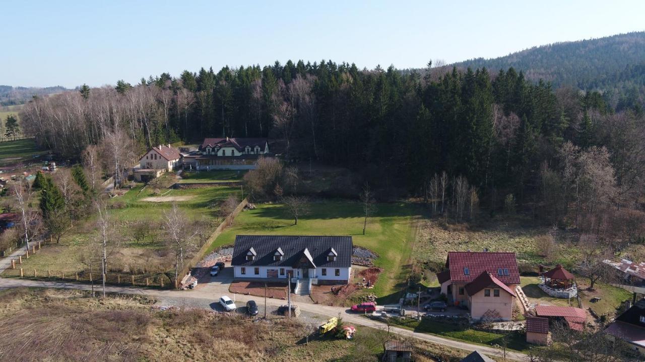 Pokoje Goscinne Art- Dworek Kudowa-Zdrój Buitenkant foto