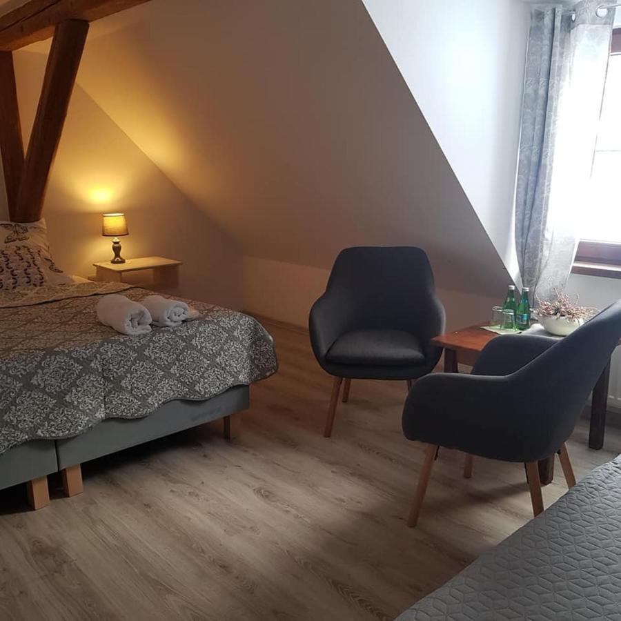 Pokoje Goscinne Art- Dworek Kudowa-Zdrój Buitenkant foto